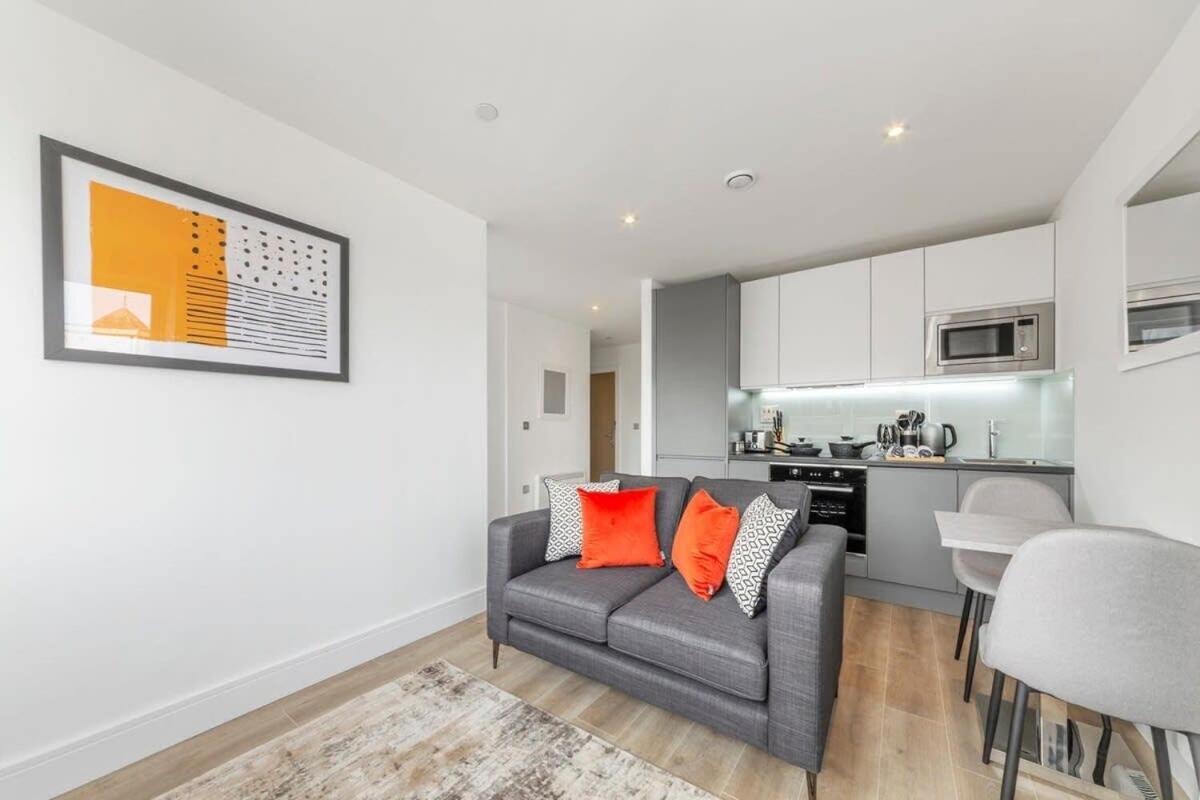 Bright Contemporary Studio In East Grinstead Exterior foto